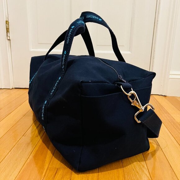 Barclays Banker Duffle Bag 17" NEW, Authentic VERY RARE~! - Picture 5 of 16